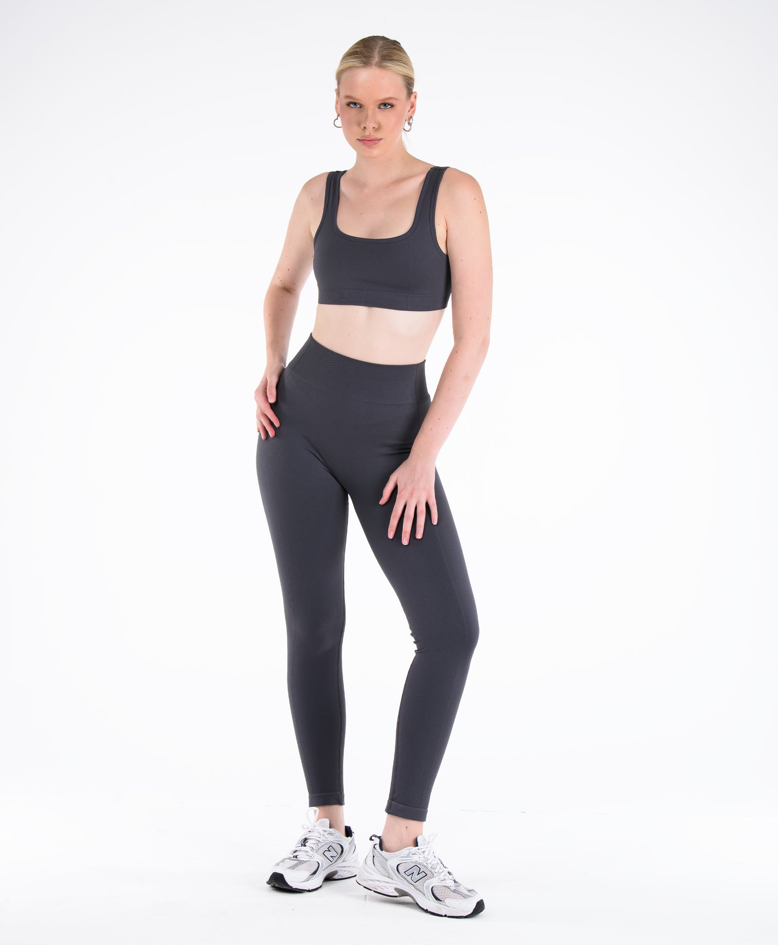 Form Seamless İz Bırakmayan Esnek Toparlayıcı Ped Destekli Spor Tayt & Bra Alt Üst Takım #renk_gri
