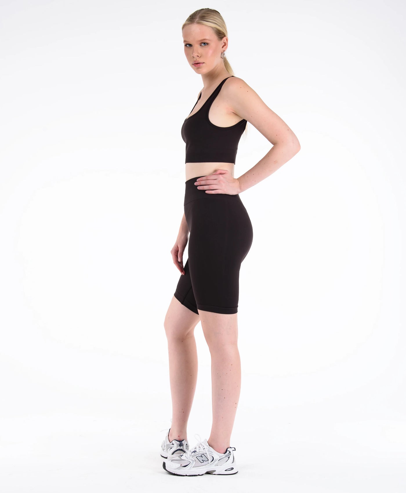 Toparlayıcı Seamless Spor Şort Tayt - Form Şort #renk_kahverengi